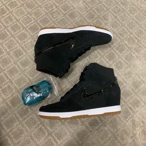 Women’s Nike Sky High Dunks Sz 8